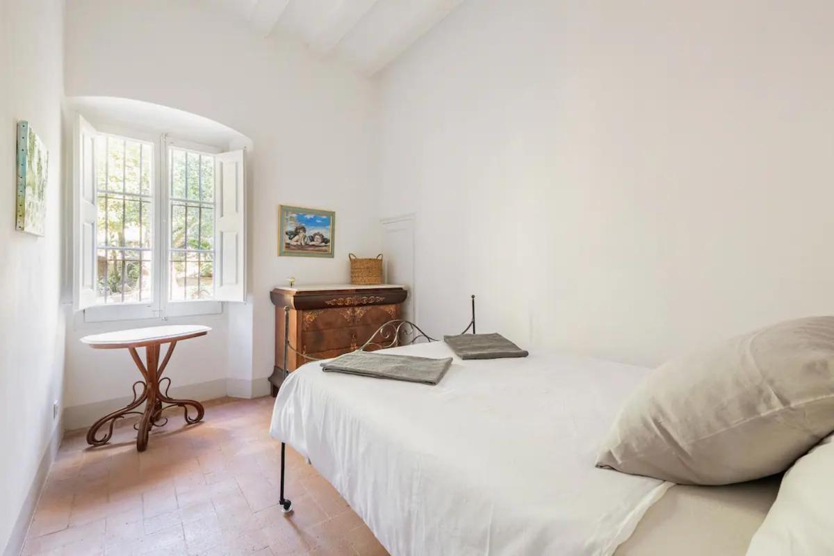Can Rovira - Stunning Neoclassical Mansion, Just 20 Min Drive From Barcelona City Center, Ideal For Groups And Families Alella Buitenkant foto