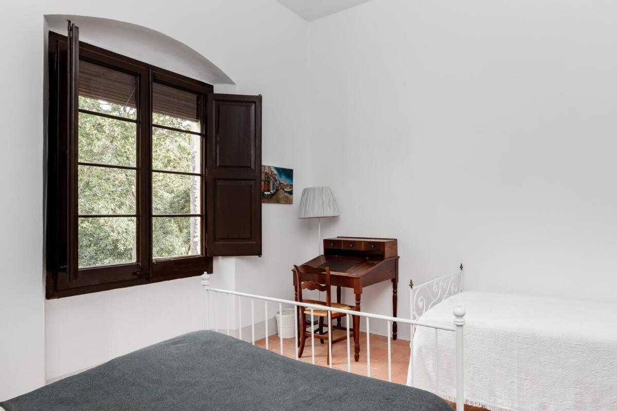 Can Rovira - Stunning Neoclassical Mansion, Just 20 Min Drive From Barcelona City Center, Ideal For Groups And Families Alella Buitenkant foto