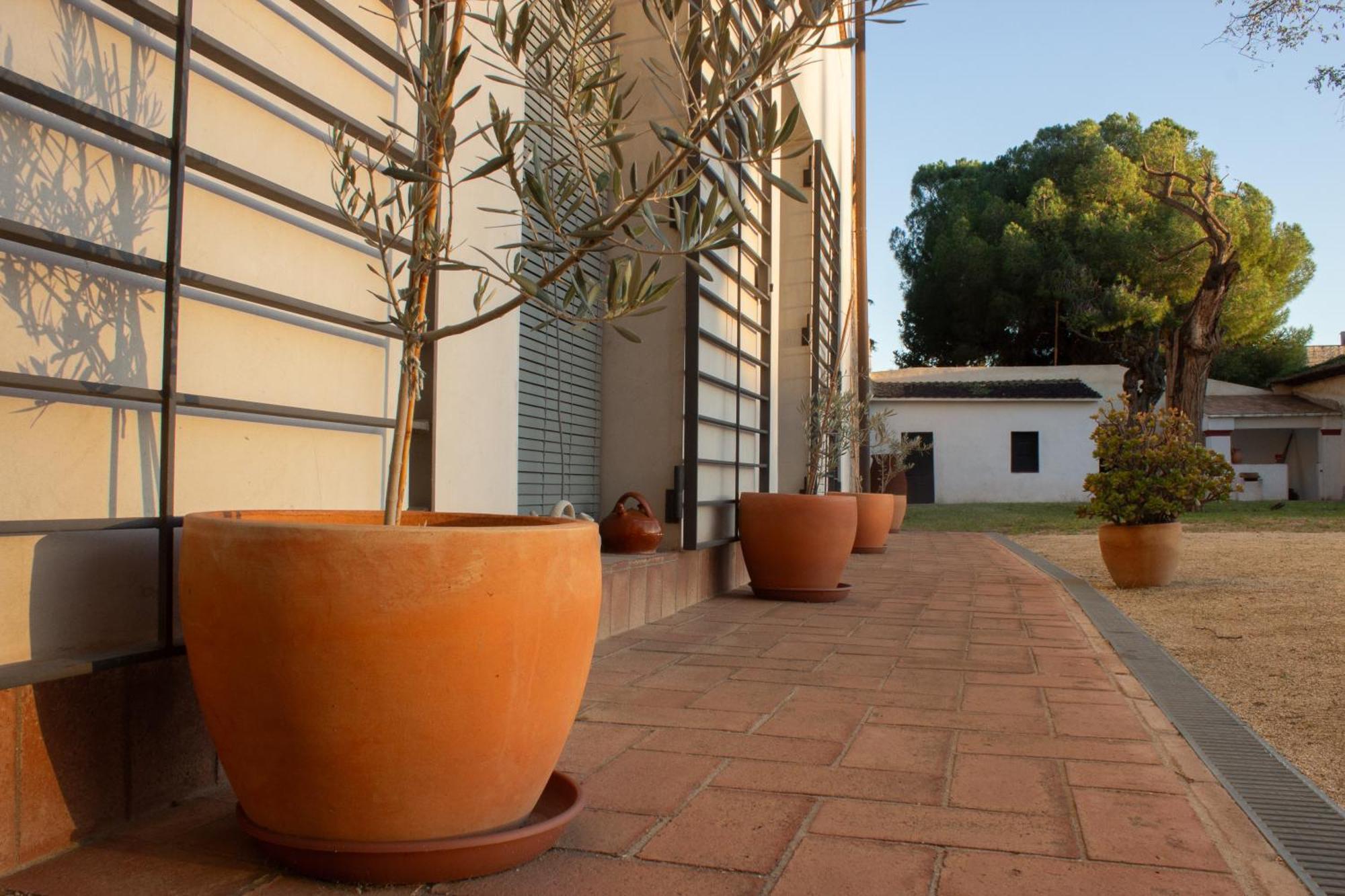 Can Rovira - Stunning Neoclassical Mansion, Just 20 Min Drive From Barcelona City Center, Ideal For Groups And Families Alella Buitenkant foto